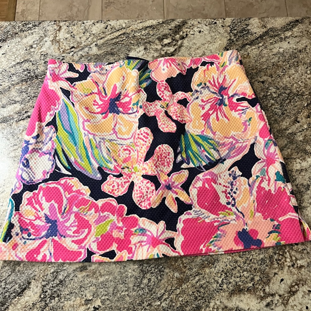 Lilly Pulitzer Pink and Navy Floral Mini Skirt (Skort w attached shorts)